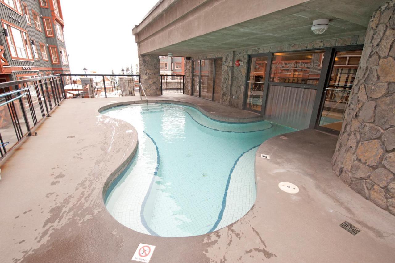 Stonebridge Lodge Big White Ski Resort Luaran gambar